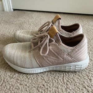 New balance sneakers in light pink color.